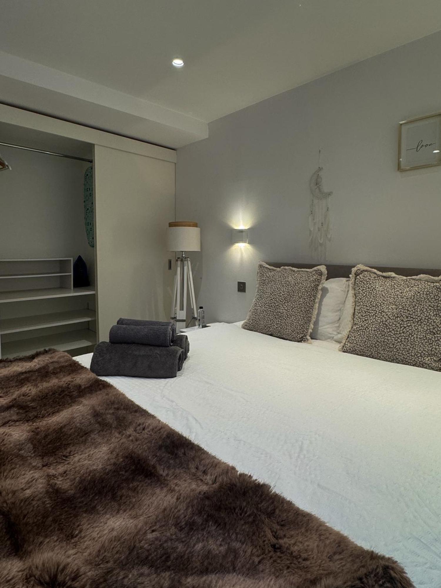 Mayfair 2 Beds Flat Near Bond Street, Opposite Selfridges On Oxford Street Лондон Экстерьер фото